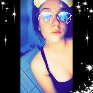 Meet your Posher, Caitlin